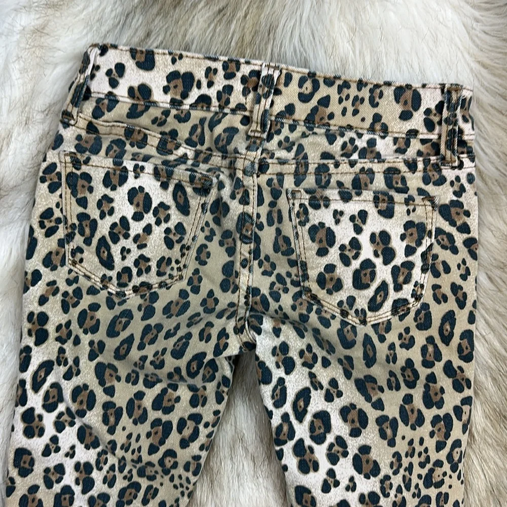 Size 6 GAP Tan Ankle Cropped Animal Print Chetah Jeans